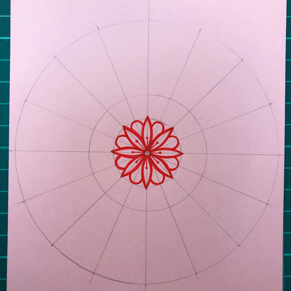 曼荼羅アートの描き方 家にあるものを利用して円を描く方法 ときめきアトリエ